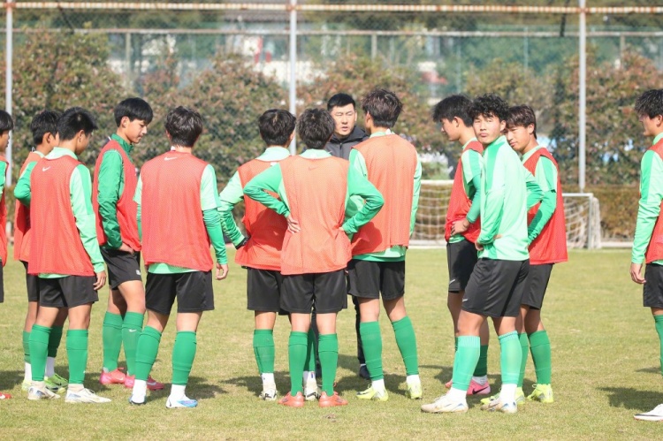  浙江U18、U16兩隊(duì)已前往日本橫濱和琦玉，進(jìn)行為期約10天的拉練