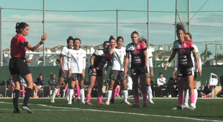  唐佳麗梅開二度、邵子欽破門，中國(guó)女足3-2擊敗Alhama俱樂(lè)部女足