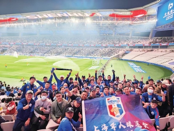  東體介紹上海聾人球迷會：最安靜的助威，最“響亮”的看臺