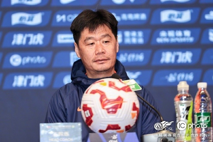  李霄鵬：希望明天比賽能打出一些新的東西，取得一個好的結(jié)果