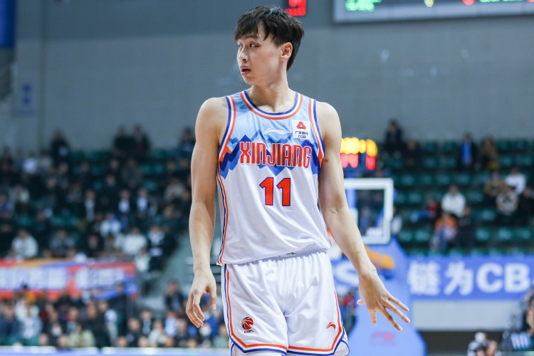  中規(guī)中矩！齊麟8中4拿到15分6籃板 有4失誤&正負(fù)值-10