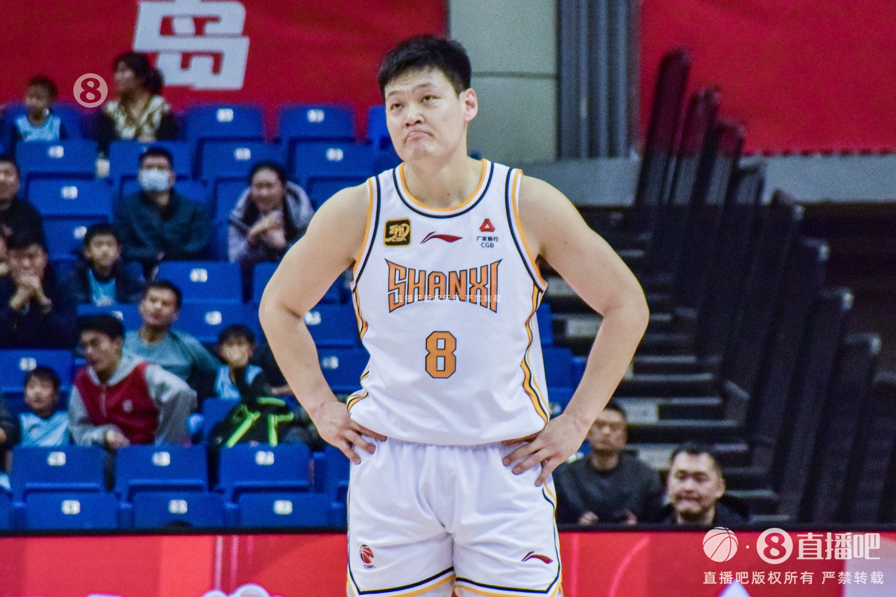  表現(xiàn)平平！張寧11中4拿到11分3板4助&三分8中2 有5犯規(guī)