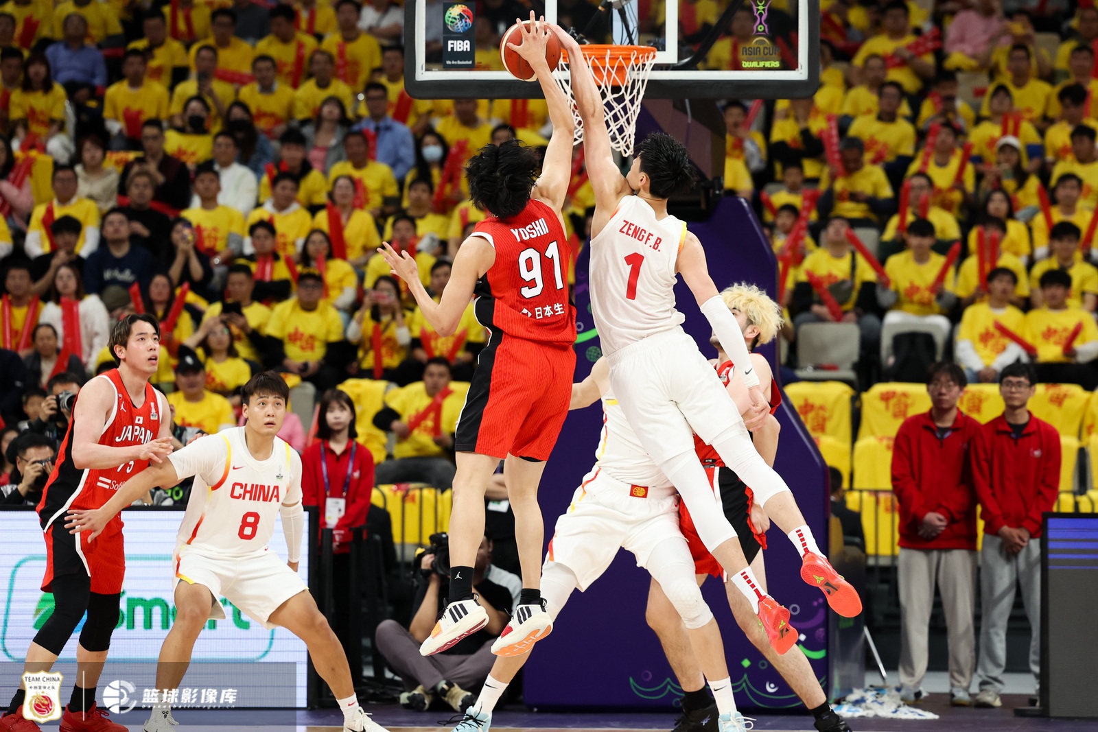  中國(guó)男籃內(nèi)外開花 曾凡博攻防一體在線 中國(guó)大勝日本42分！